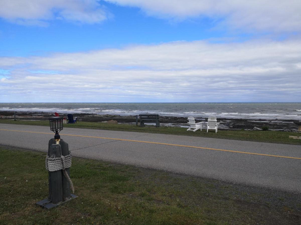 Les Cabines Du Phare Rimouski Extérieur photo
